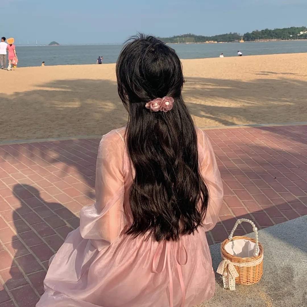 我们全村都不是人